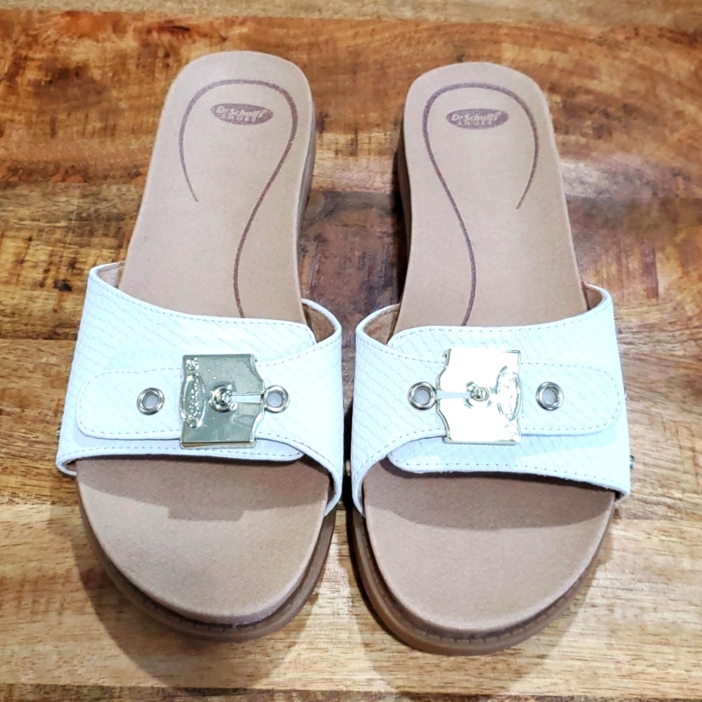 Dr. Scholl's White, origionalist slide sandal. Size 8